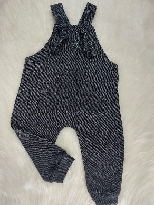 CONUNTO BODY ML ESTAMPADA/JARDINEIRA MINI & CO